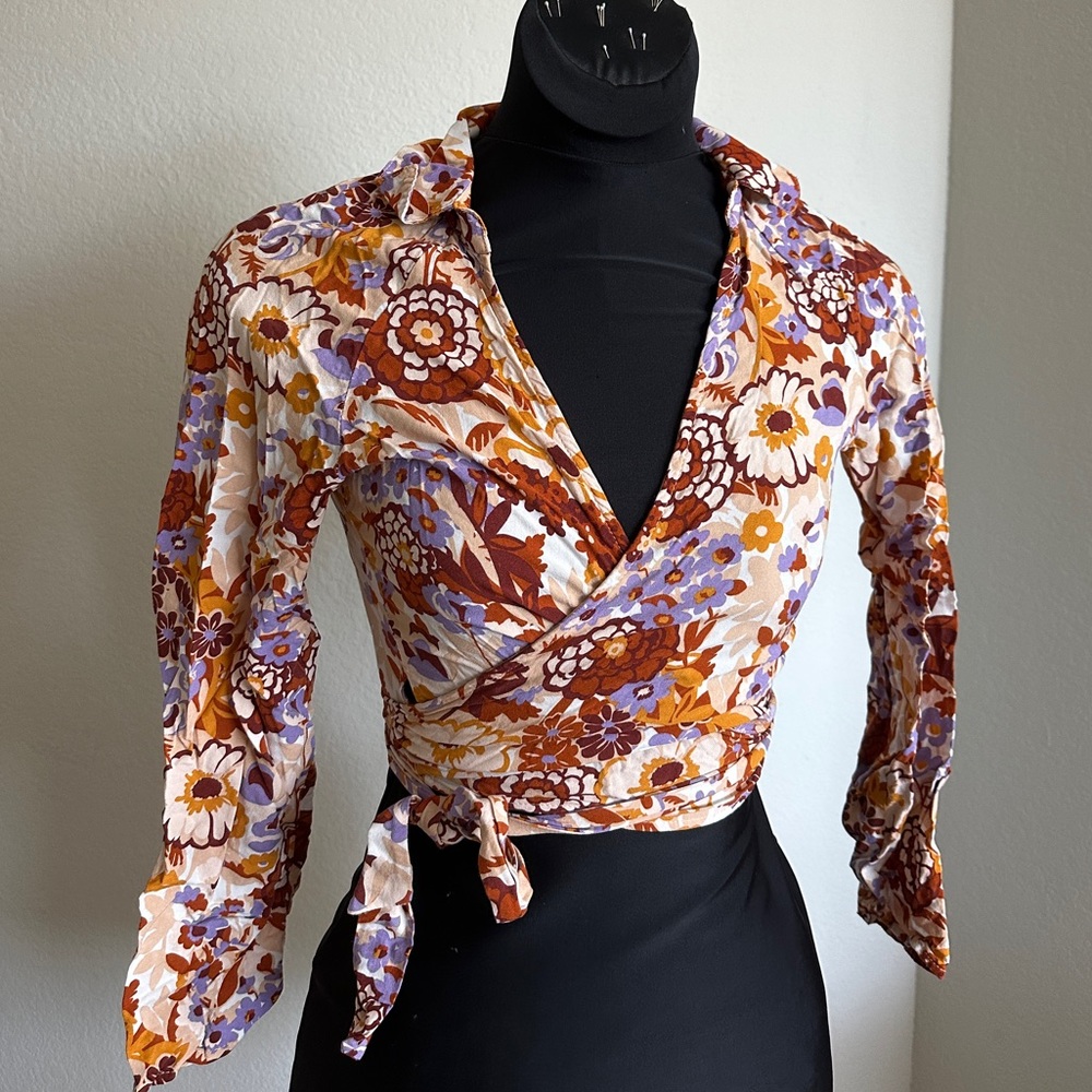 Stradivarius Floral Wrap Tie Top - size small